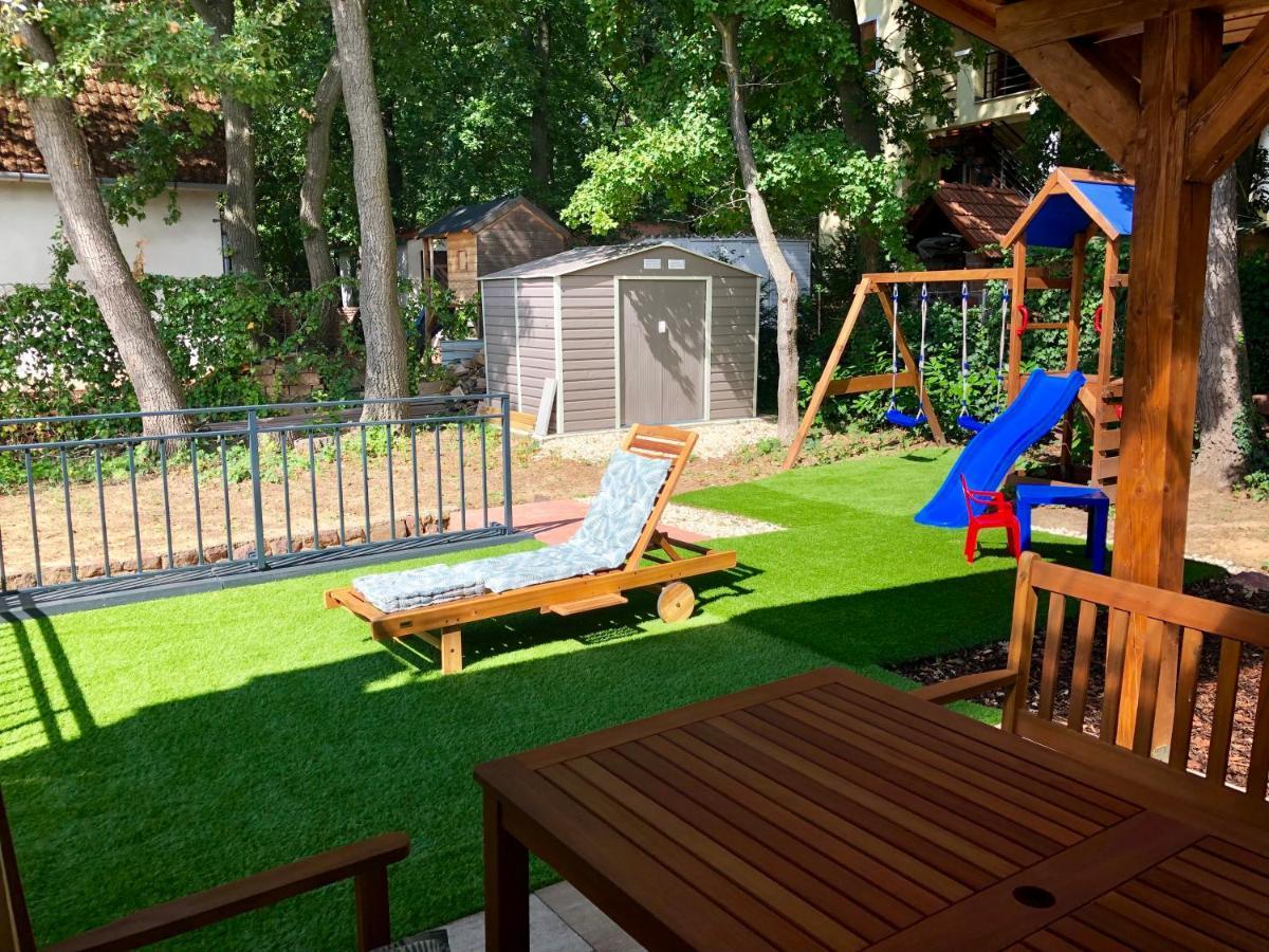 Balaton Wellness Tom Cat Nyaralo 1 Wellness Es 1 Gyermekbarat Apartmannal Kovagoors Екстериор снимка